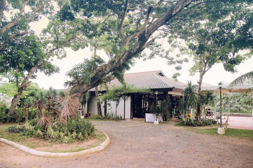 San Antonio Resort Roxas City Εξωτερικό φωτογραφία